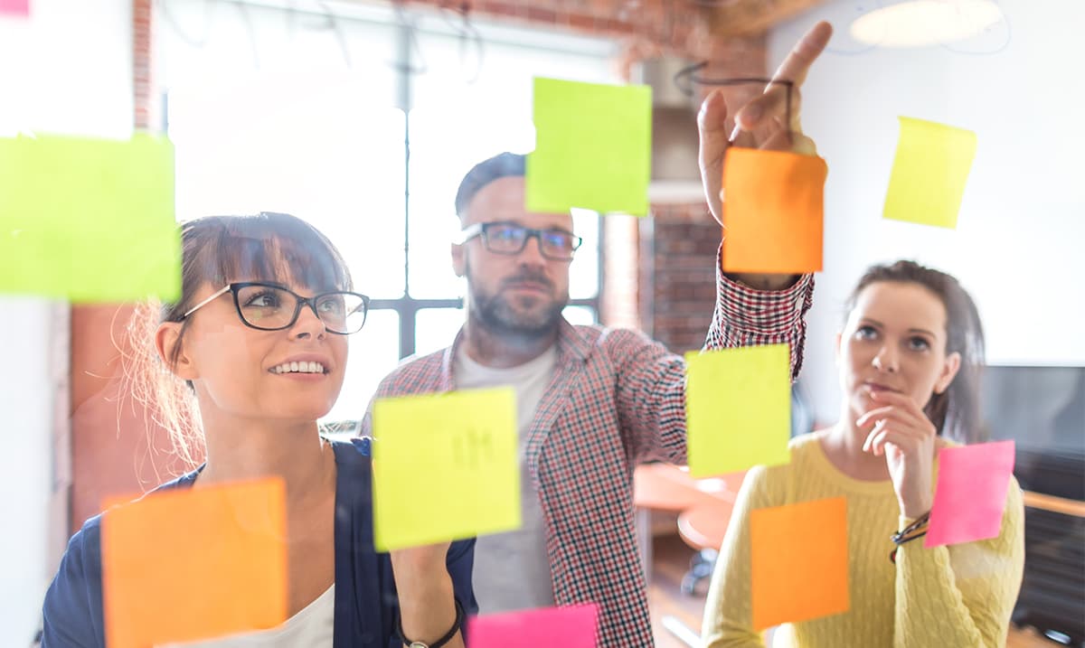 <h6>4 Simple Reasons to Use a Marketing Agency</h6> Thumbnail