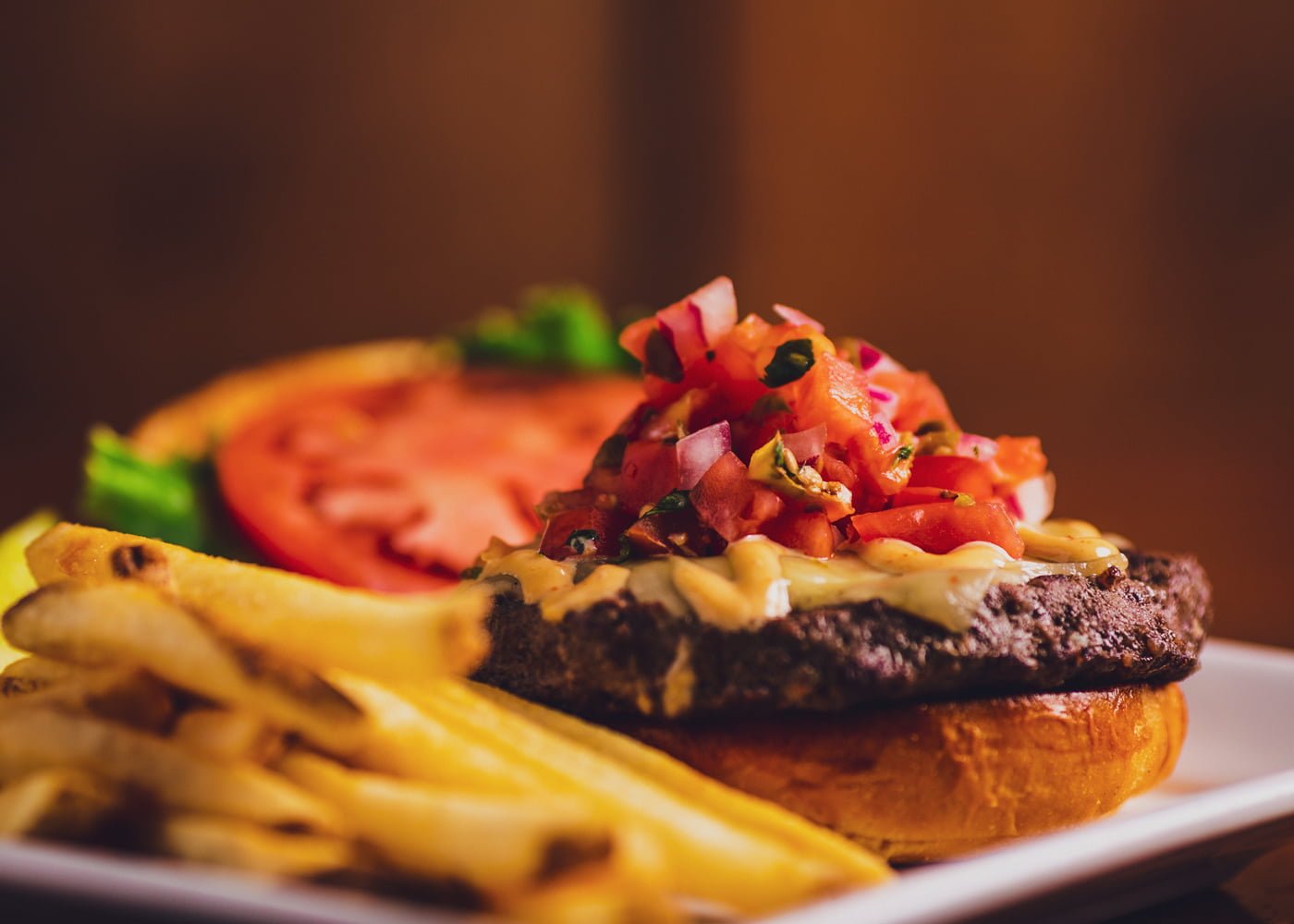 Netwave Restaurant burger and pico de gallo