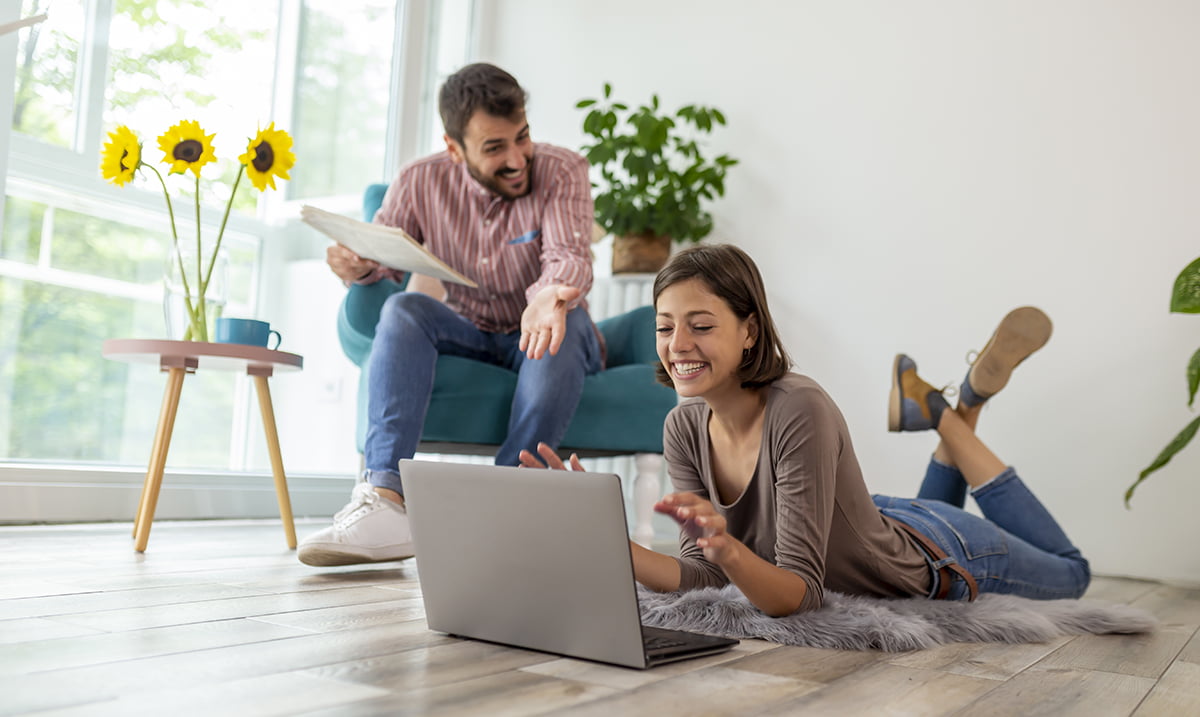 <h6>Print vs. Digital: What’s Best for Your Brand?</h6> Thumbnail