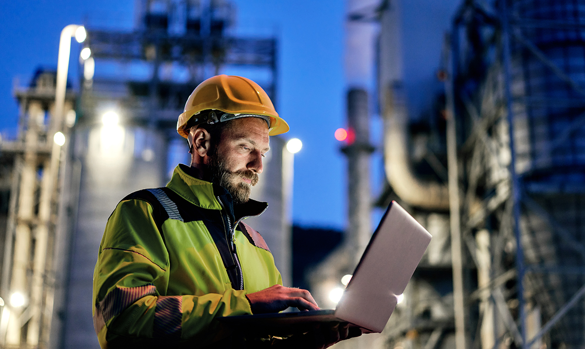 <h6>Marketing for Manufacturers: How to Be Successful Organically on LinkedIn</h6> Thumbnail