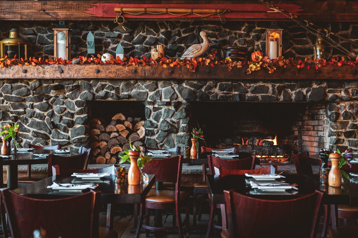 Harpoon Willy's Rustic Interior